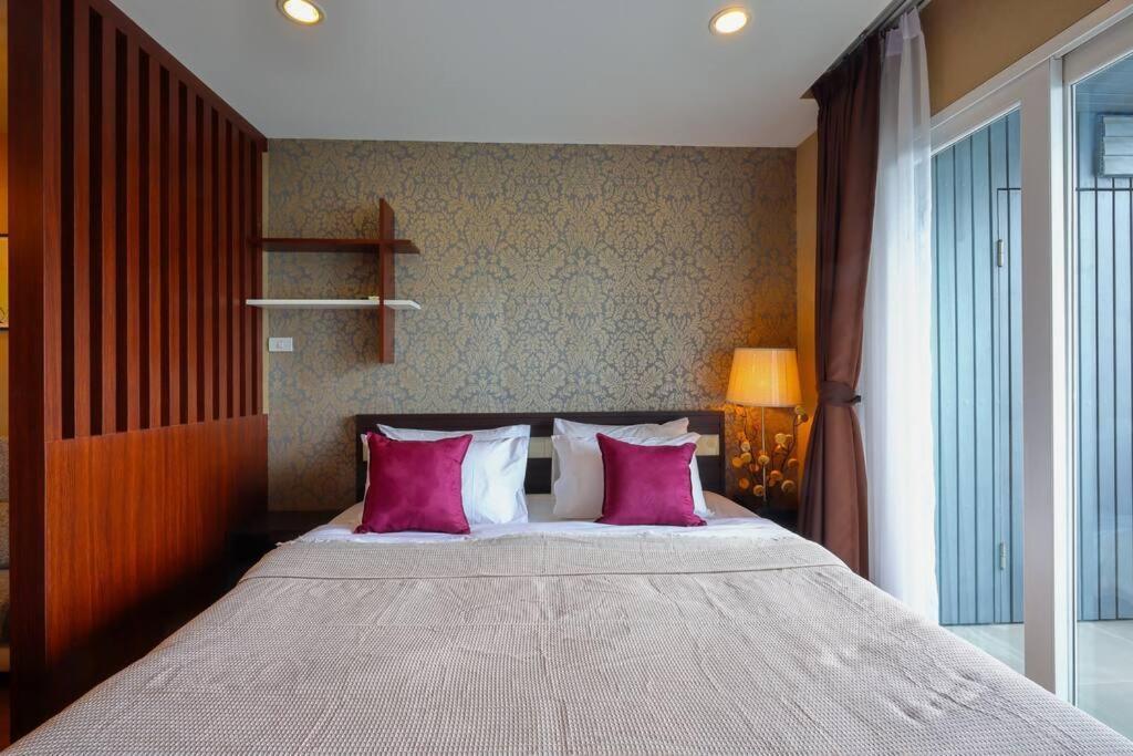 Luxury Living In Heart Of Nimman Apartment Чиангмай Екстериор снимка