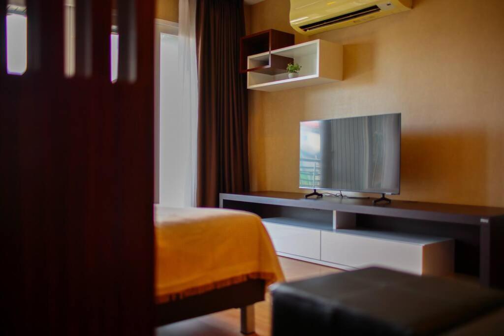 Luxury Living In Heart Of Nimman Apartment Чиангмай Екстериор снимка
