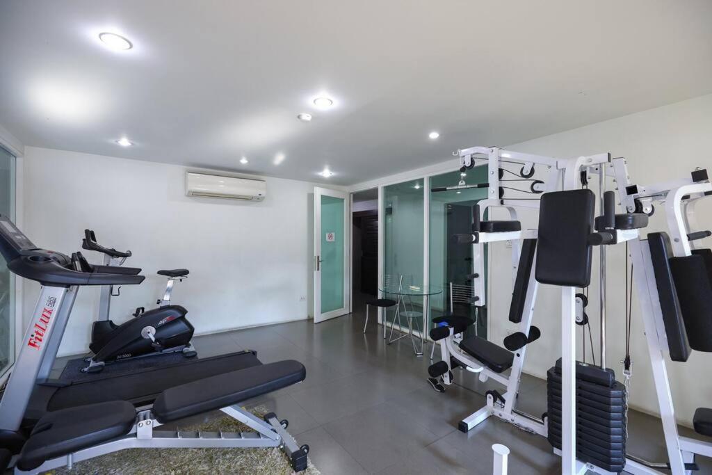 Luxury Living In Heart Of Nimman Apartment Чиангмай Екстериор снимка