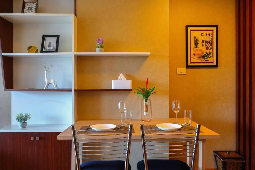 Luxury Living In Heart Of Nimman Apartment Чиангмай Екстериор снимка